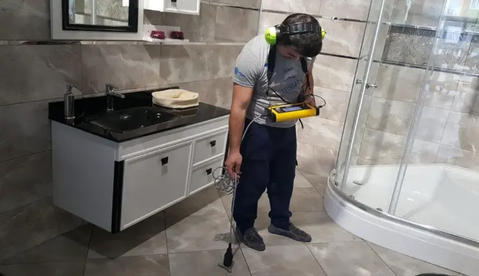 جهاز كشف التسريبات